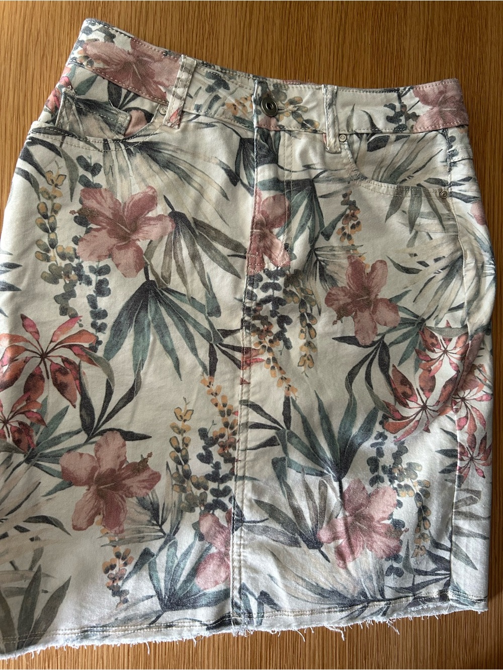 CHARLIE B Floral Print Mini Skirt in White, Pink, Green